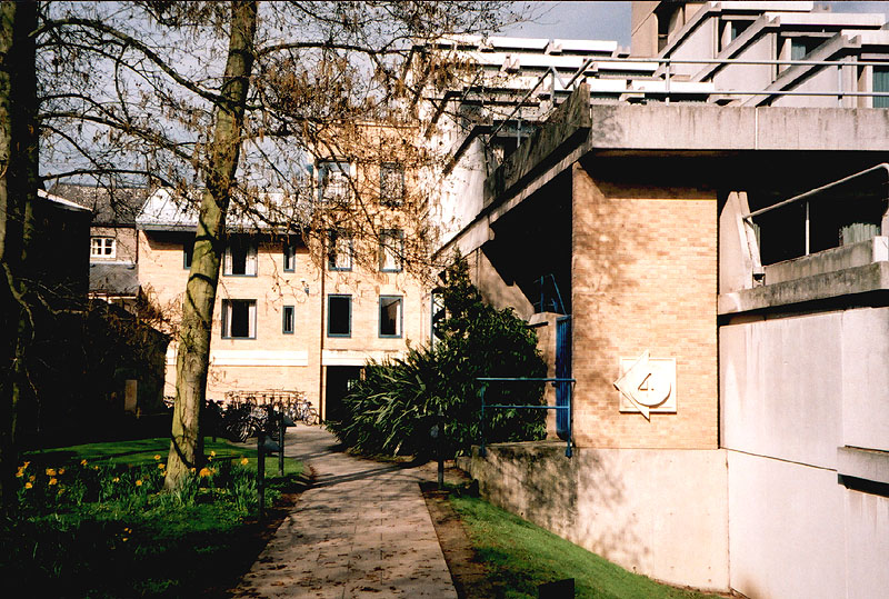 Image 8 of 9  -  196 kB
